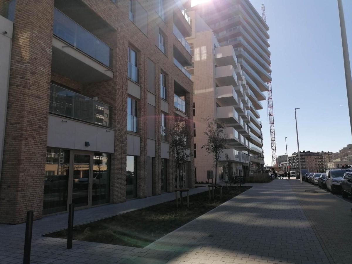 Bartine - Modern And Spacious Flat Near The Sea, Free Parking Space Ostend Exterior photo