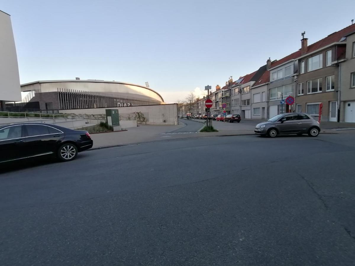 Bartine - Modern And Spacious Flat Near The Sea, Free Parking Space Ostend Exterior photo